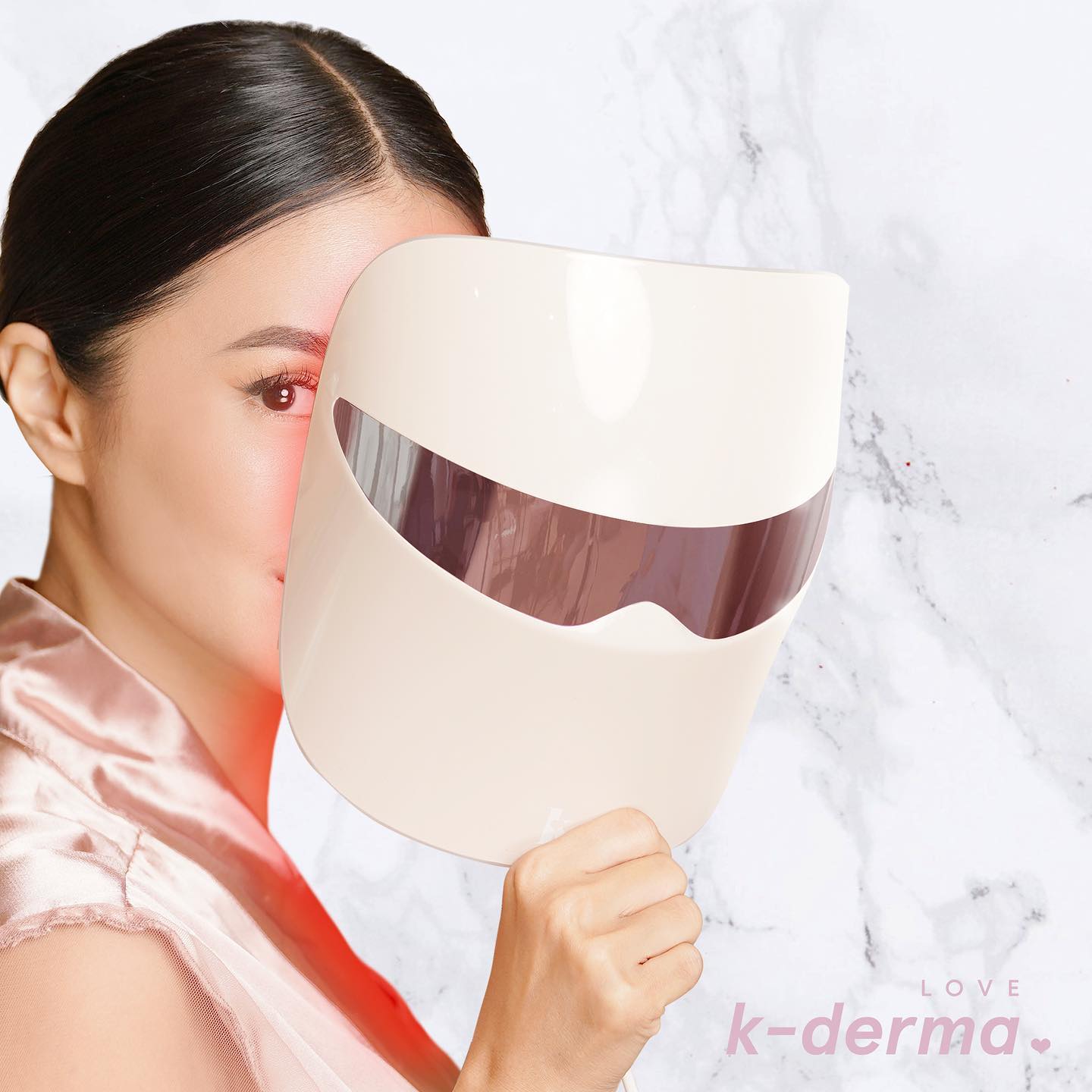 This LED Light Mask Boasts Seven Different Settings for Seven Skin Benefits